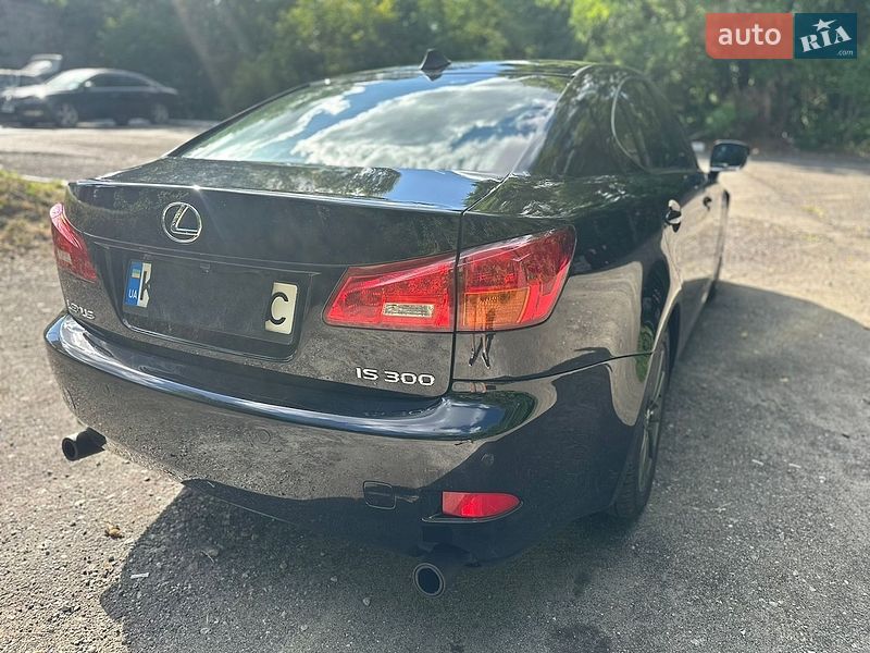 Седан Lexus IS 2007 в Киеве фото 5 Седан Lexus IS 2007 в Киеве