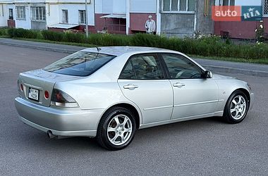 Седан Lexus IS 2001 в Харькове