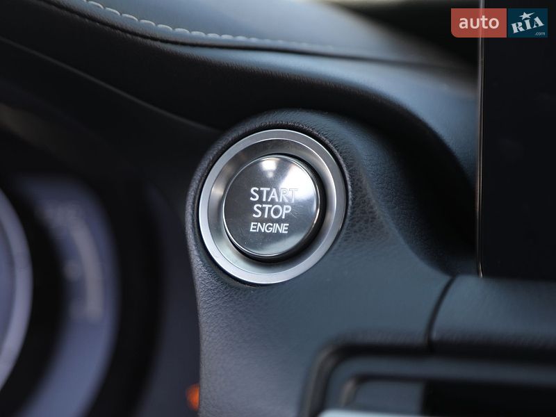 Седан Lexus IS 2022 в Харькове