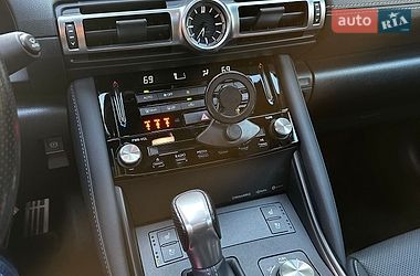 Седан Lexus IS 2022 в Львові