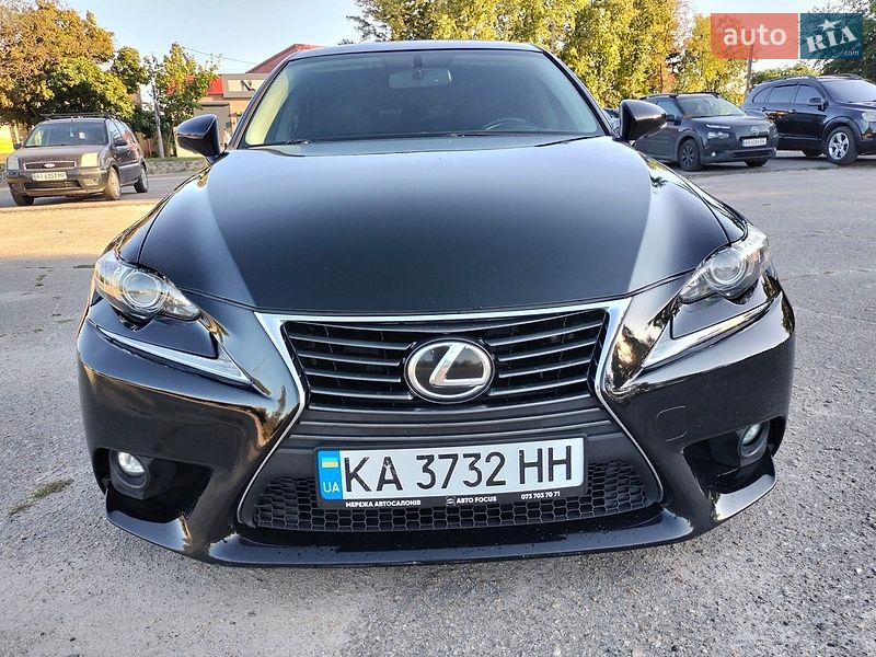 Седан Lexus IS 2016 в Харькове фото 2 Седан Lexus IS 2016 в Харькове