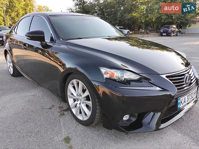 Седан Lexus IS 2016 в Харькове фото 3 Седан Lexus IS 2016 в Харькове