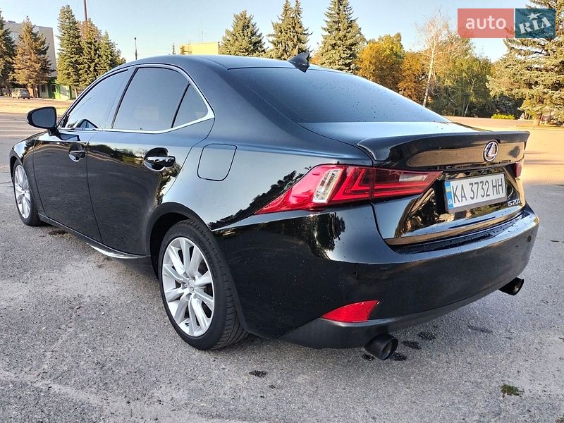 Седан Lexus IS 2016 в Харькове фото 7 Седан Lexus IS 2016 в Харькове