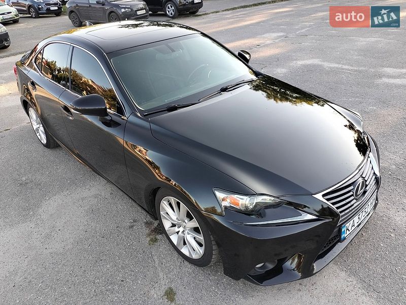 Седан Lexus IS 2016 в Харькове фото 10 Седан Lexus IS 2016 в Харькове