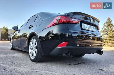 Седан Lexus IS 2016 в Харькове фото 16 Седан Lexus IS 2016 в Харькове