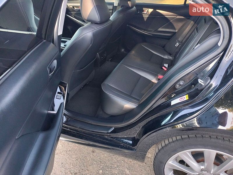 Седан Lexus IS 2016 в Харькове фото 19 Седан Lexus IS 2016 в Харькове