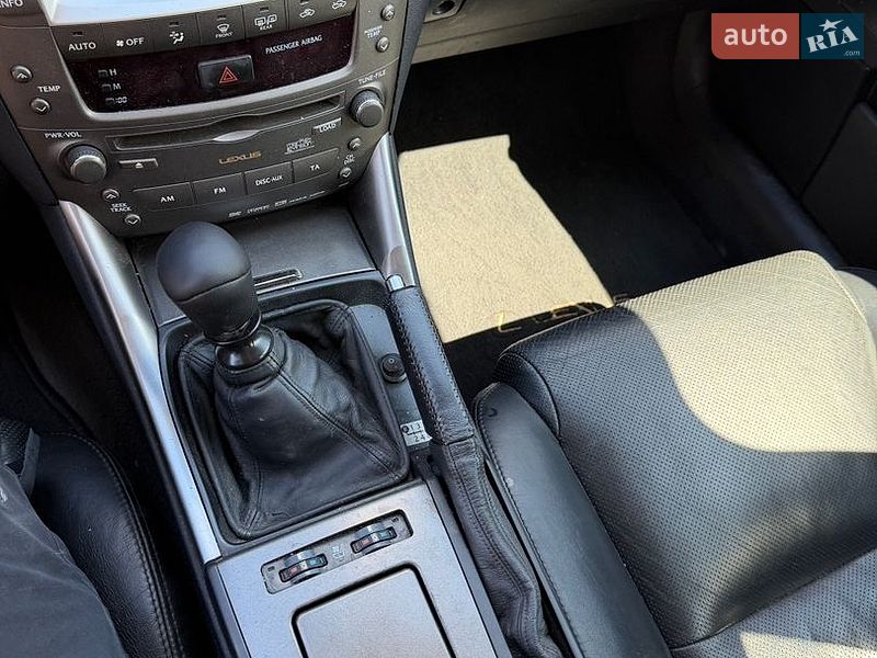 Седан Lexus IS 2006 в Хмельницком