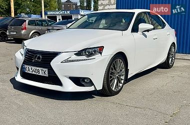 Седан Lexus IS 2015 в Киеве
