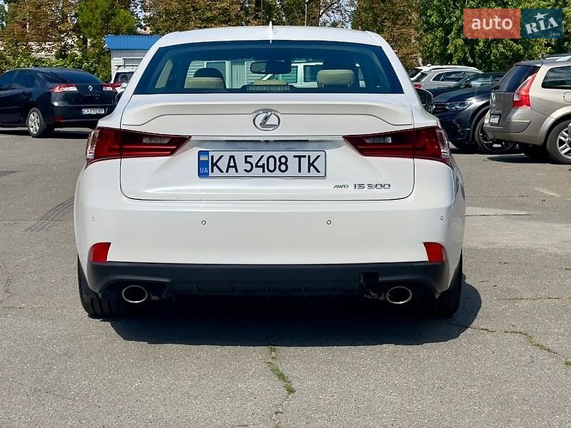 Седан Lexus IS 2015 в Киеве