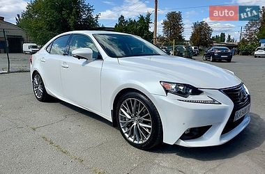 Седан Lexus IS 2015 в Киеве