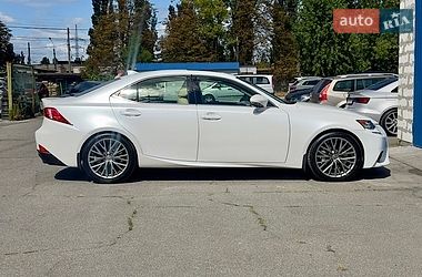 Седан Lexus IS 2015 в Киеве