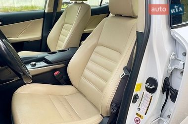 Седан Lexus IS 2015 в Киеве