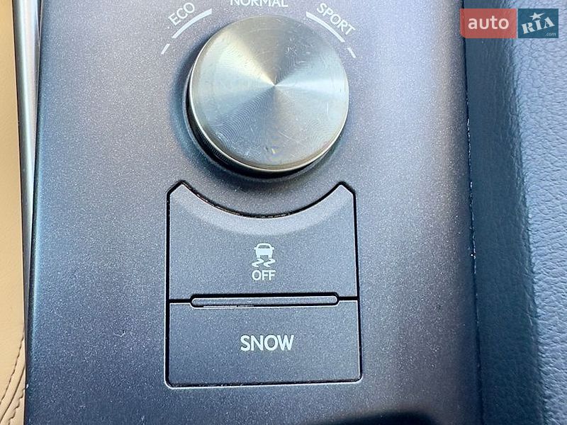 Седан Lexus IS 2015 в Киеве