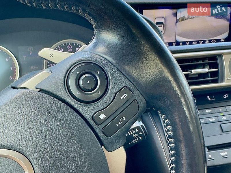 Седан Lexus IS 2015 в Киеве