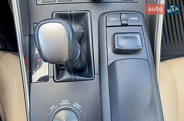 Седан Lexus IS 2015 в Киеве