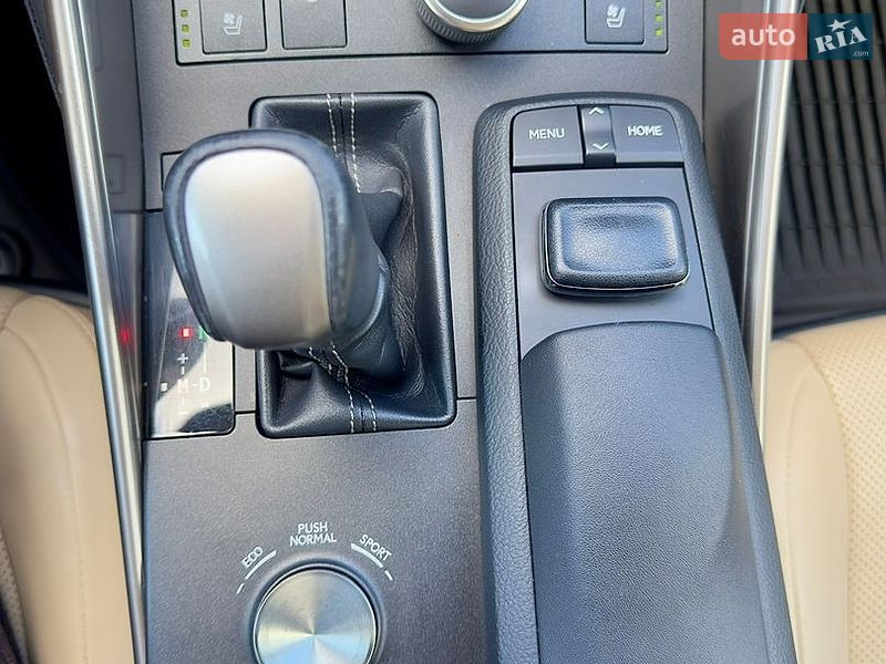Седан Lexus IS 2015 в Киеве