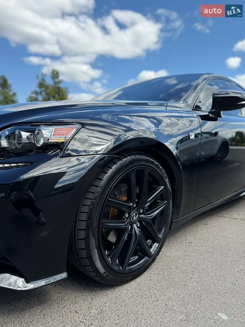 2015 Lexus IS - мініатюра 9