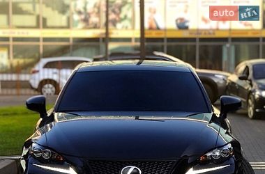 Седан Lexus IS 2015 в Кривому Розі