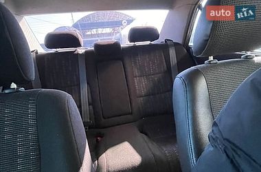 Седан Lexus IS 2000 в Миргороді