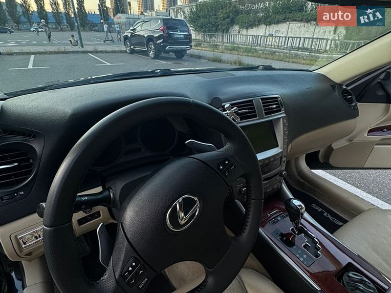 Седан Lexus IS 2007 в Києві