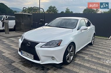 Седан Lexus IS 2010 в Сваляві