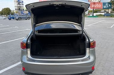 Седан Lexus IS 2018 в Хмельницькому