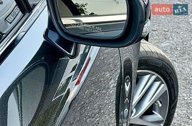 Седан Lexus IS 2020 в Ужгороде