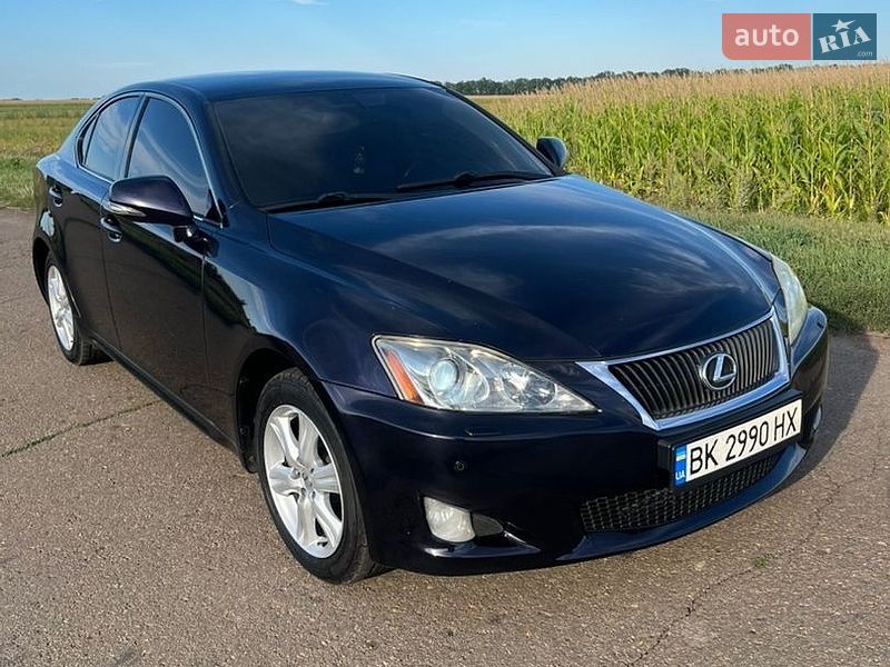 Седан Lexus IS 2010 в Черкасах