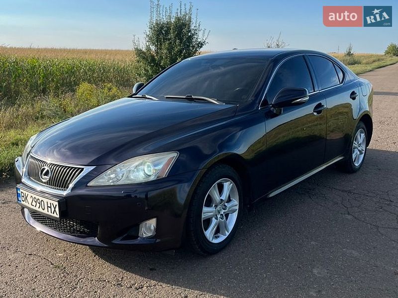 Седан Lexus IS 2010 в Черкасах
