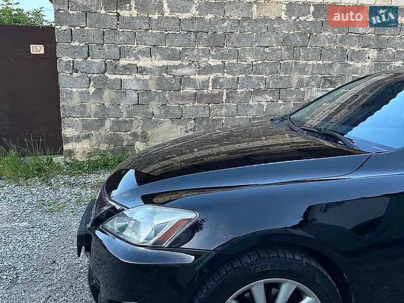 Седан Lexus IS 2009 в Ивано-Франковске