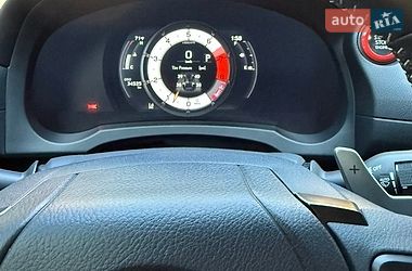 Седан Lexus IS 2023 в Киеве фото 14 Седан Lexus IS 2023 в Киеве