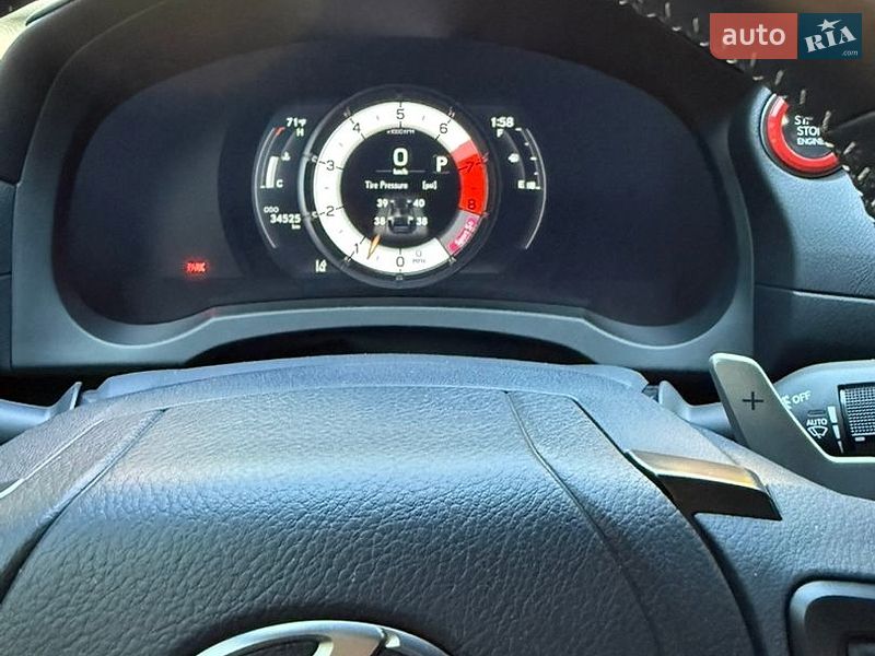 Седан Lexus IS 2023 в Киеве фото 14 Седан Lexus IS 2023 в Киеве
