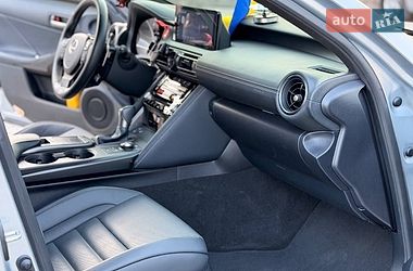 Седан Lexus IS 2023 в Киеве фото 20 Седан Lexus IS 2023 в Киеве