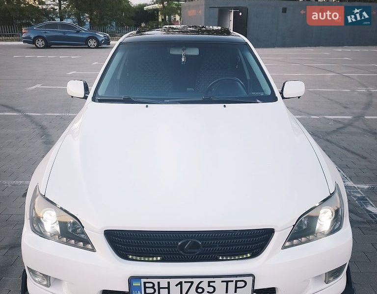 Lexus IS 1999