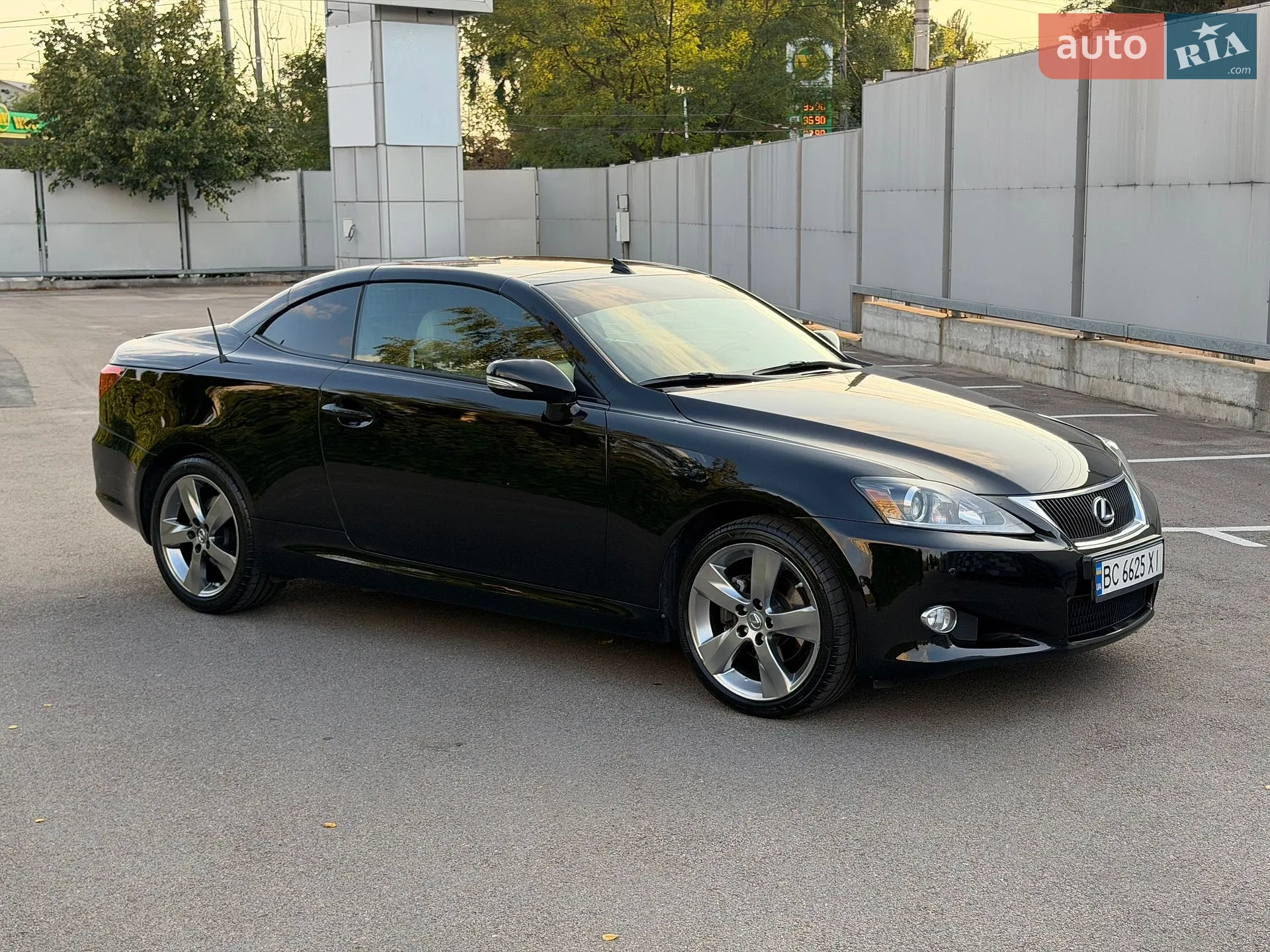 2011 Lexus IS - мініатюра 11