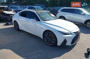 Lexus IS 2022