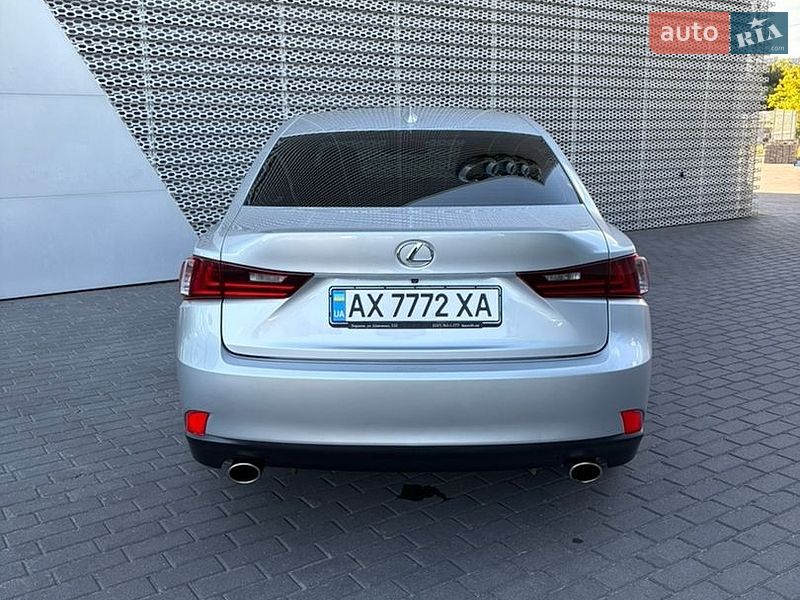 Седан Lexus IS 2014 в Харкові