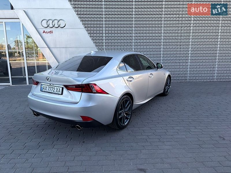 Седан Lexus IS 2014 в Харкові