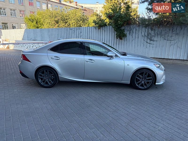 Седан Lexus IS 2014 в Харкові