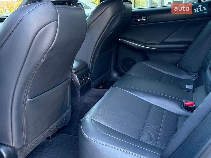 Седан Lexus IS 2014 в Харкові