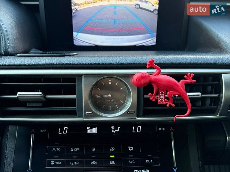 Седан Lexus IS 2014 в Харкові