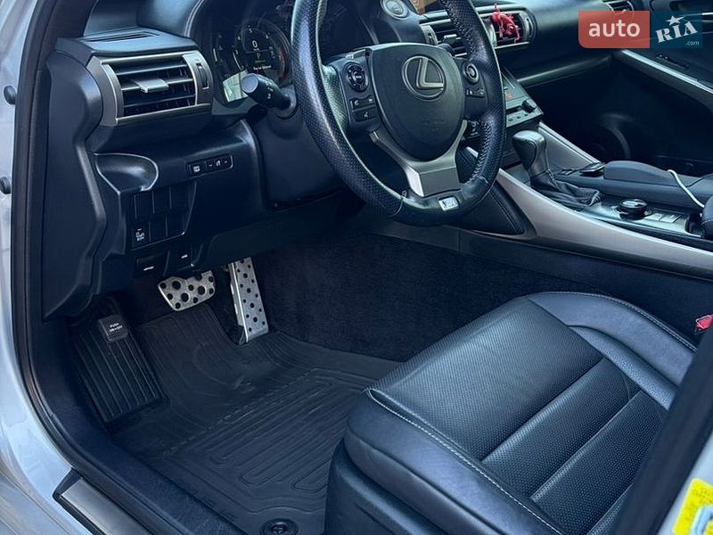 Седан Lexus IS 2014 в Харкові