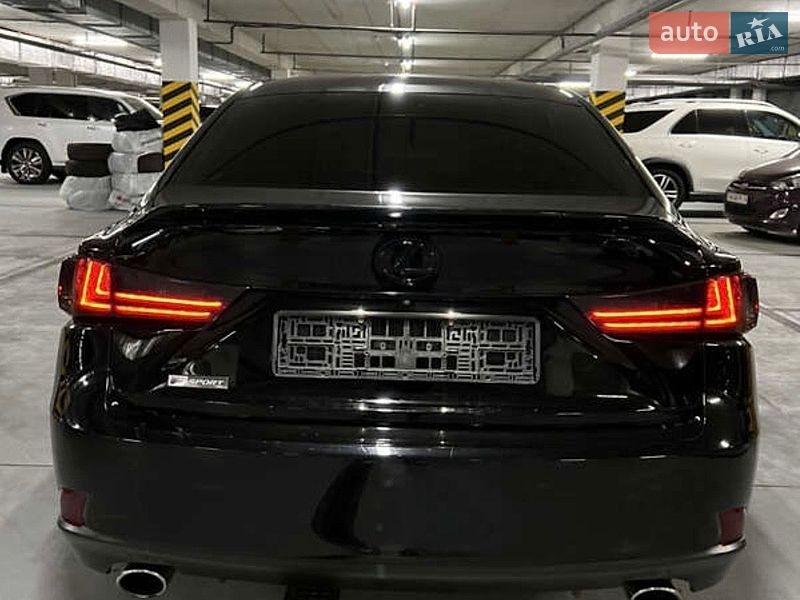 Седан Lexus IS 2015 в Днепре
