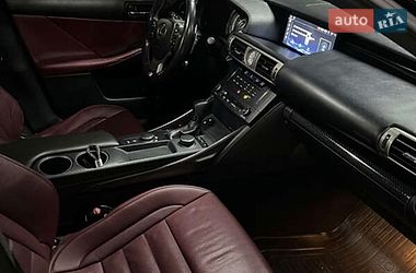 Седан Lexus IS 2015 в Днепре