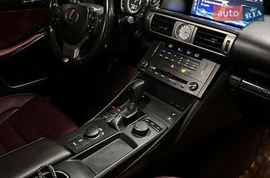 Седан Lexus IS 2015 в Днепре