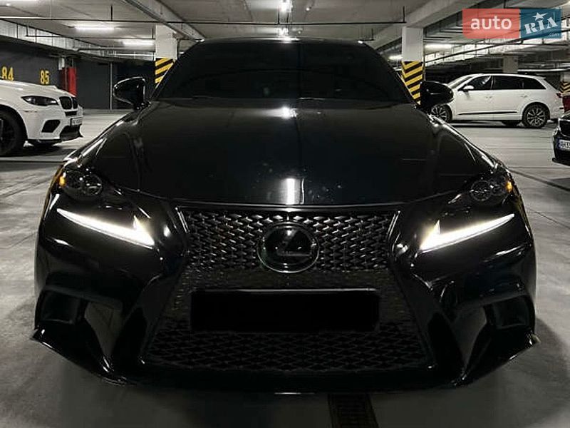 Седан Lexus IS 2015 в Днепре