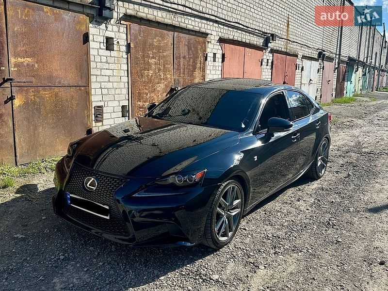 Седан Lexus IS 2015 в Днепре