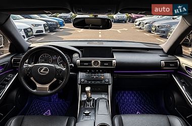 Седан Lexus IS 2014 в Києві