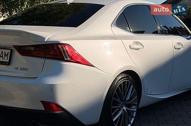 Седан Lexus IS 2015 в Одессе