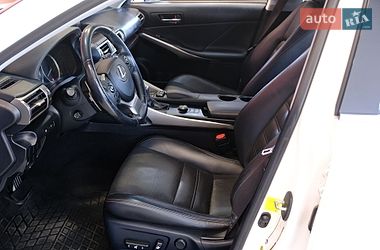 Седан Lexus IS 2015 в Одесі